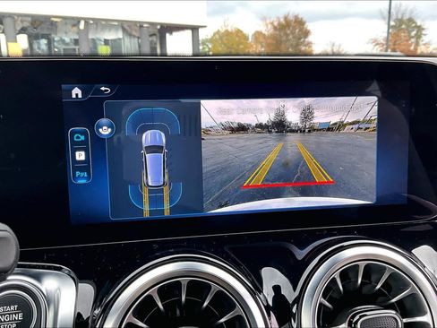 Certified 2025 Mercedes-Benz GLB 250 image 26