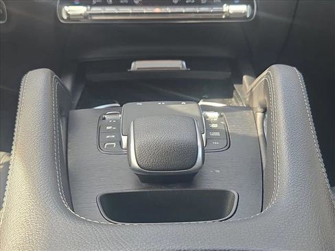 Used 2025 Mercedes-Benz GLE 450 4MATIC image 14
