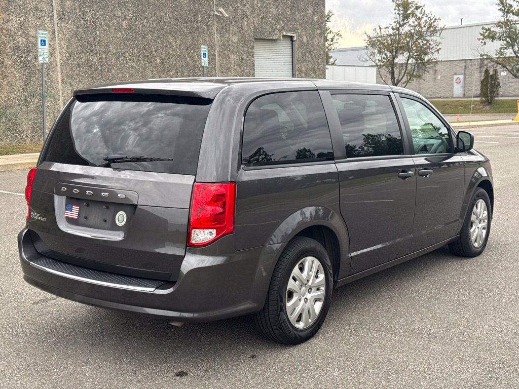 Used 2020 Dodge Grand Caravan SE FWD image 7