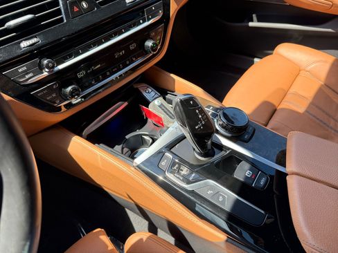 Used 2018 BMW M550i xDrive AWD/4WD image 13