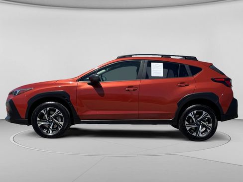 Used 2024 Subaru Crosstrek 2.0i Premium w/ Crosstrek Mirror Package AWD/4WD image 7
