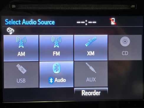 Used 2016 Toyota Tacoma TRD Sport image 3