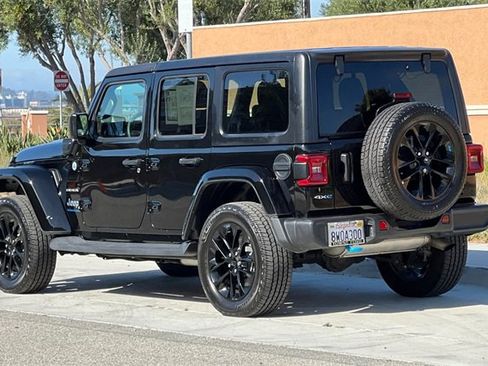 Used 2023 Jeep Wrangler Unlimited Sahara image 6