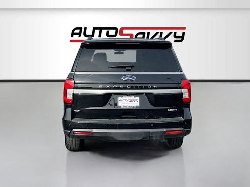 Used 2024 Ford Expedition XLT AWD/4WD image 6