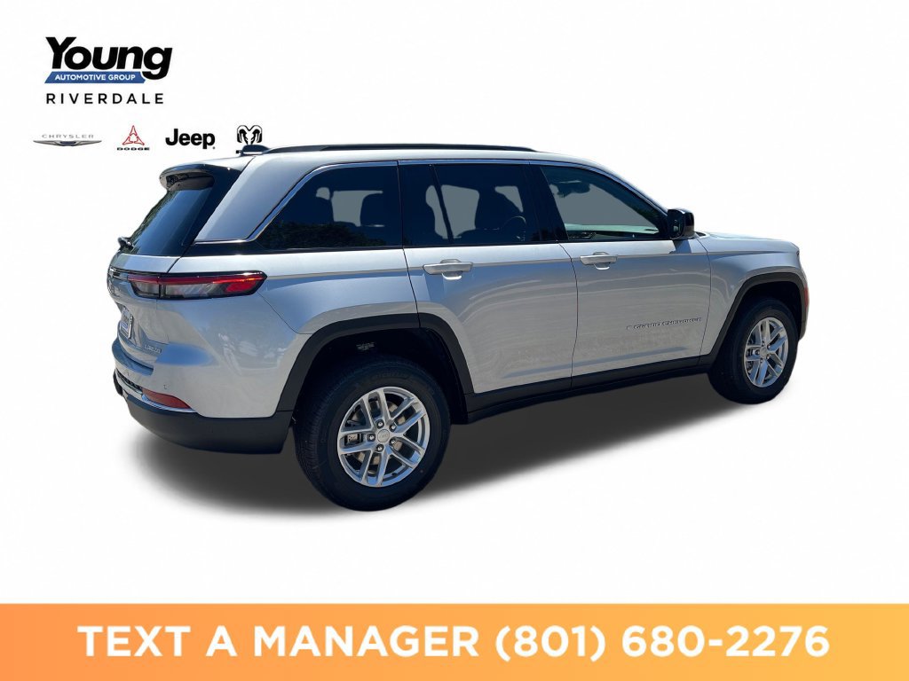 New 2026 Jeep Grand Cherokee Laredo AWD/4WD image 5