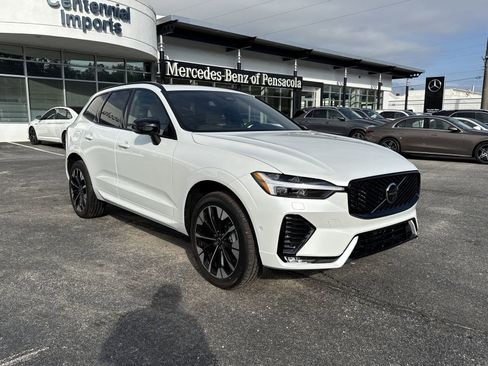 New 2026 Volvo XC60 B5 Plus w/ Protection Package Premier image 7