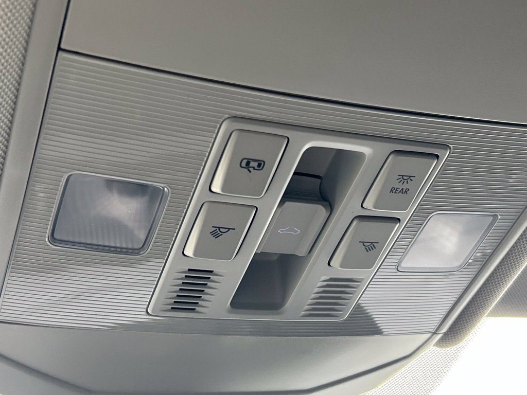 Certified 2024 Volkswagen Jetta SE FWD image 41