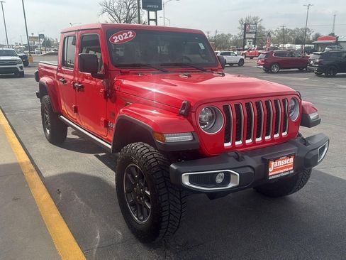 Used 2022 Jeep Gladiator Overland w/ Popular Equipment Package AWD/4WD image 7
