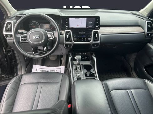 Used 2021 Kia Sorento EX w/ EX AWD X-Line Package image 10