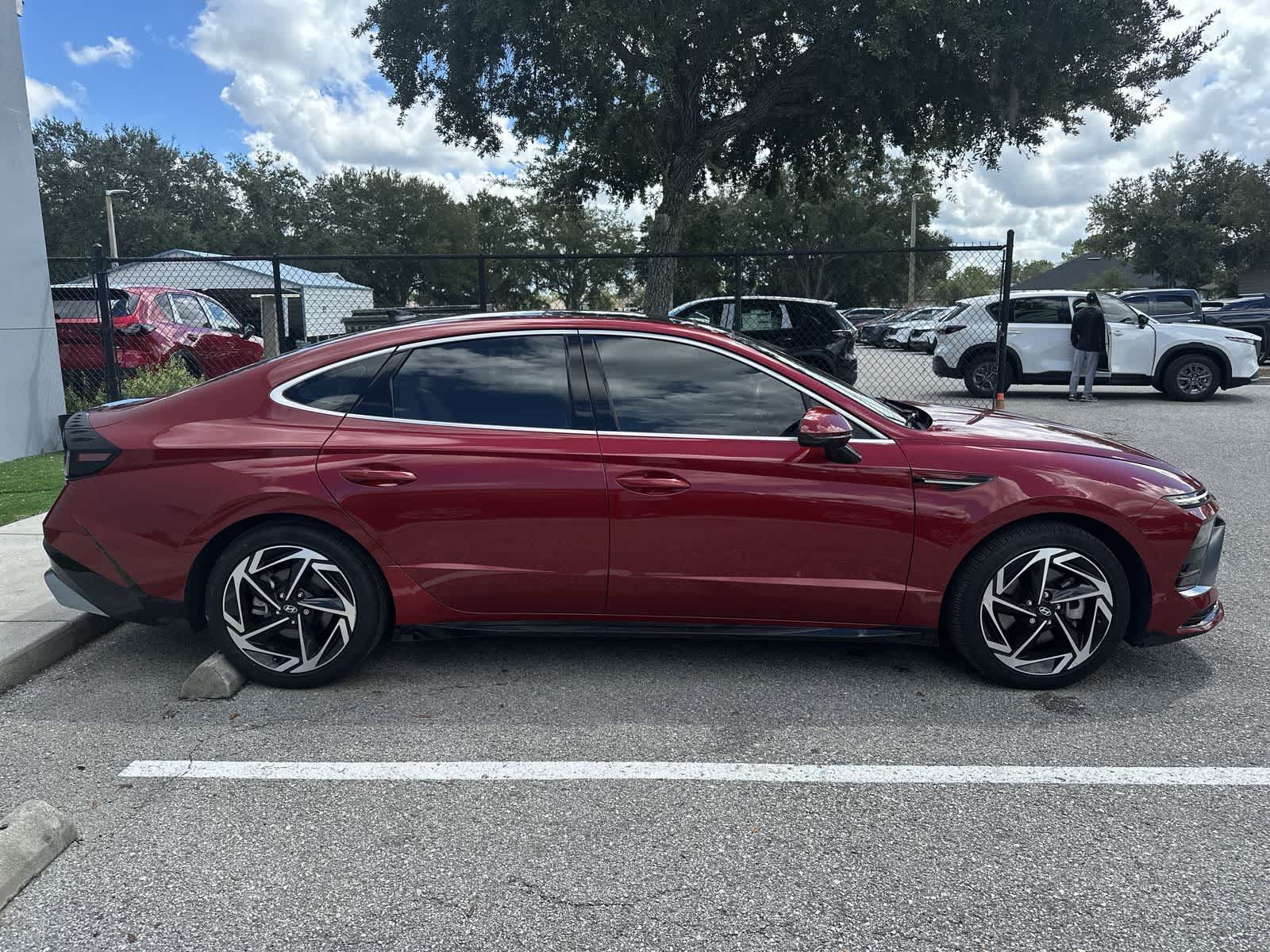 Used 2024 Hyundai Sonata SEL w/ Convenience Package FWD image 10