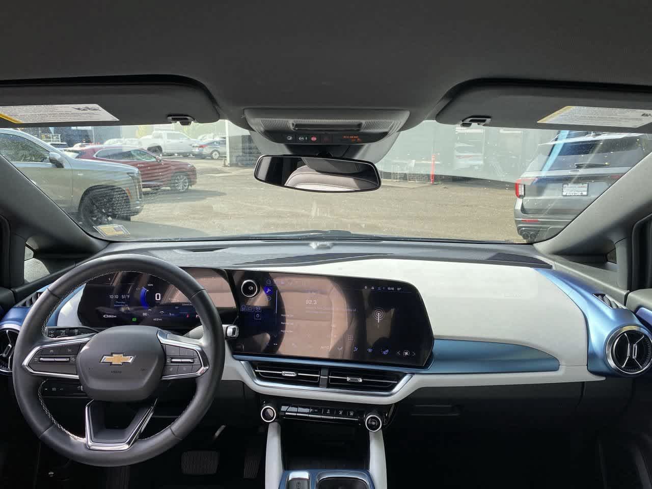 Used 2024 Chevrolet Equinox EV LT AWD/4WD image 12