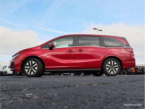 Used 2025 Honda Odyssey EX-L image 16