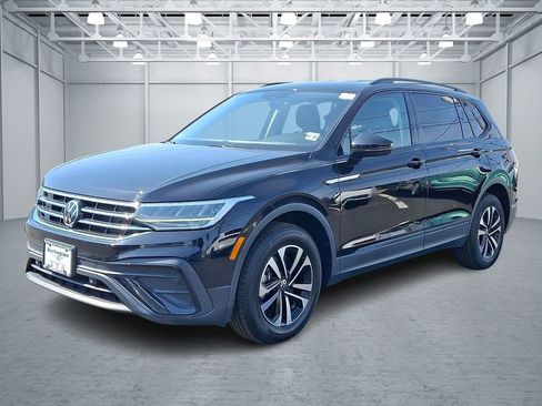 Certified 2023 Volkswagen Tiguan S image 3