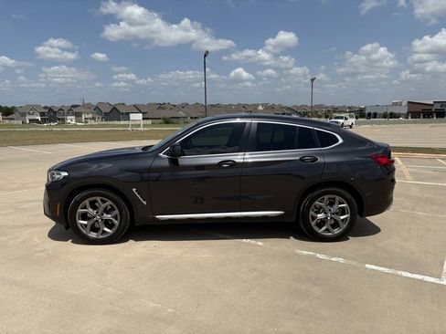 Used 2024 BMW X4 xDrive30i w/ Parking Assistance Package AWD/4WD image 2