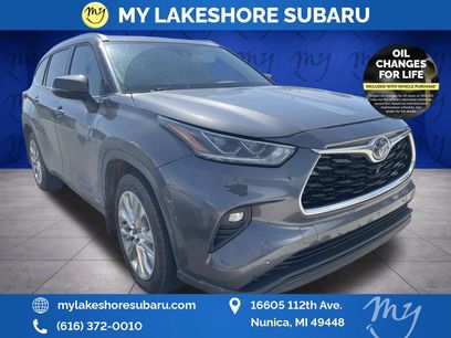 Used 2022 Toyota Highlander Limited