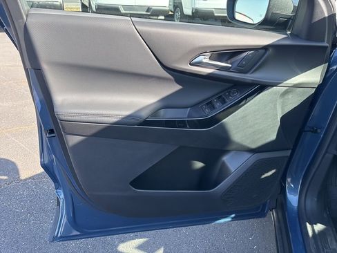 New 2026 Chevrolet Equinox LT w/ LPO, Floor Liner Package FWD image 10