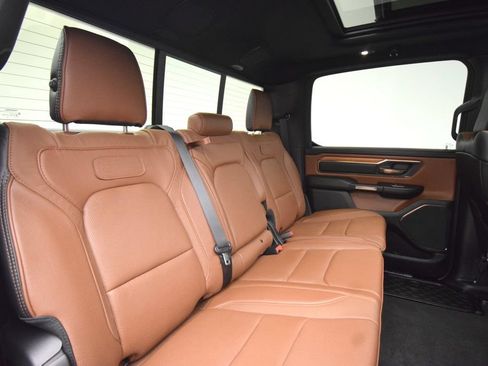 Used 2024 RAM 1500 Limited AWD/4WD image 18