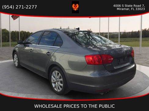 Used 2014 Volkswagen Jetta SE image 4