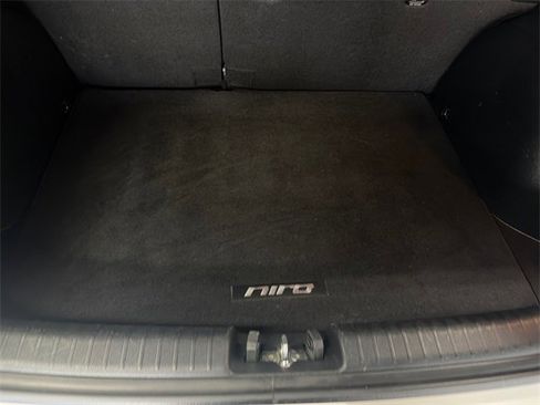 Used 2021 Kia Niro LX image 22