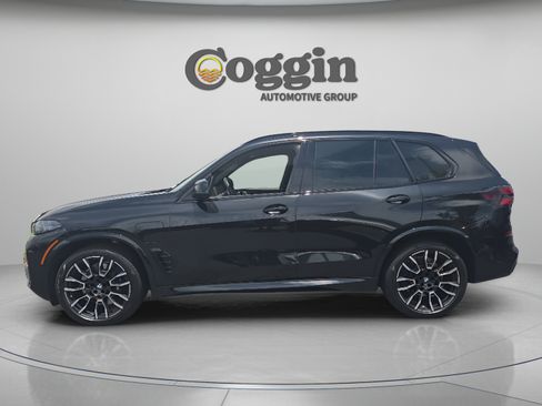 Certified 2026 BMW X5 xDrive50e w/ Executive Package AWD/4WD image 2