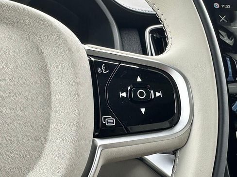 New 2026 Volvo XC90 T8 Ultra w/ Protection Package Premier AWD/4WD image 17