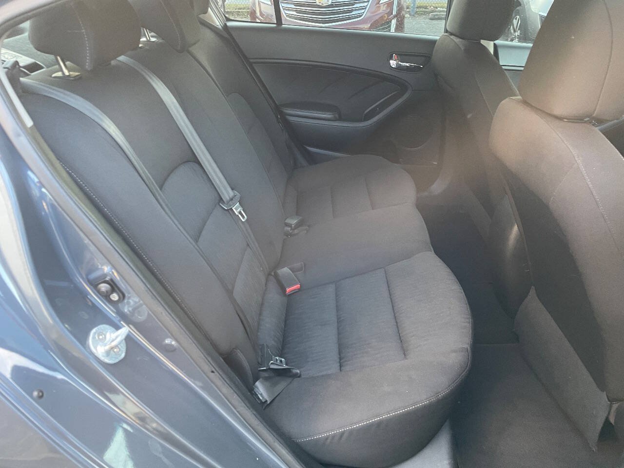 Used 2016 Kia Forte LX FWD image 31