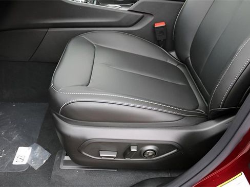 New 2025 Jeep Grand Cherokee Limited image 13