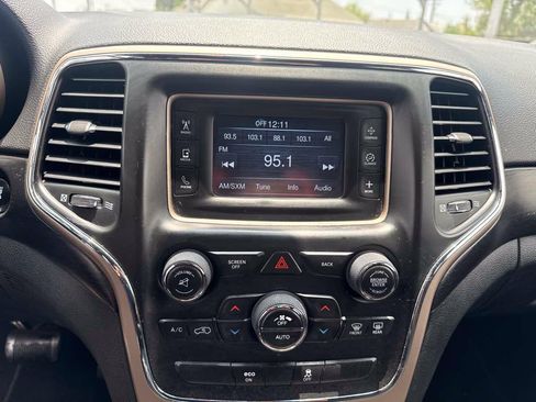 Used 2014 Jeep Grand Cherokee Laredo w/ Quick Order Package 23E RWD image 31