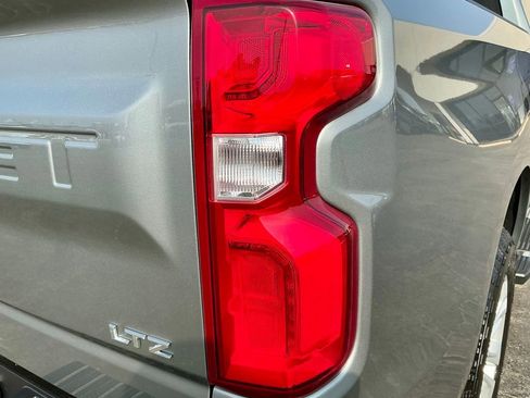 Used 2025 Chevrolet Silverado 1500 LTZ image 16