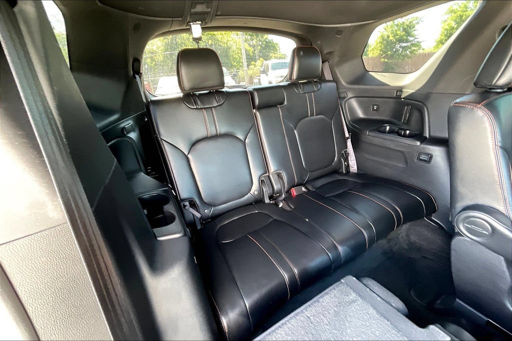 Used 2025 Honda Pilot TrailSport image 7
