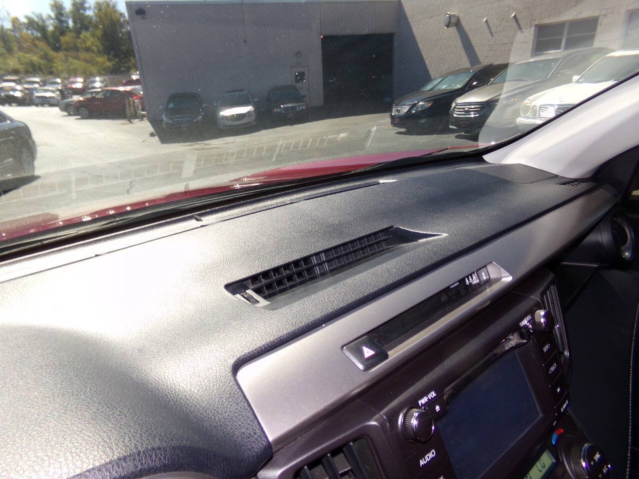Used 2018 Toyota RAV4 XLE w/ Plus Extra Value Package AWD/4WD image 49