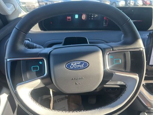 New 2025 Ford Expedition Max Platinum w/ Platinum Ultimate Package image 16