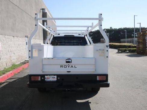 Used 2024 Ford F350 XL w/ XL Chrome Package image 5