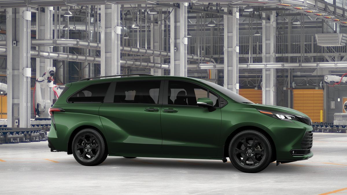 New 2026 Toyota Sienna XLE Woodland Edition AWD/4WD image 15
