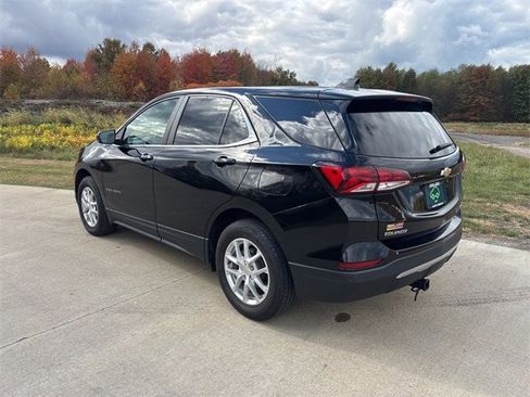 Used 2022 Chevrolet Equinox LT image 3
