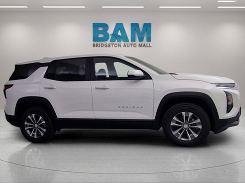 New 2026 Chevrolet Equinox LT w/ LPO, Floor Liner Package image 8