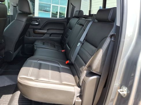 Used 2018 GMC Sierra 1500 Denali w/ Denali Ultimate Package AWD/4WD image 8