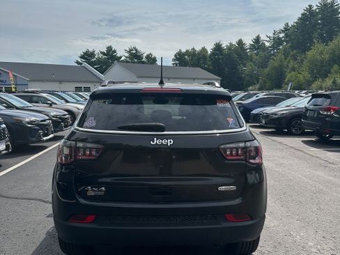Used 2023 Jeep Compass Latitude w/ Convenience Group AWD/4WD image 6