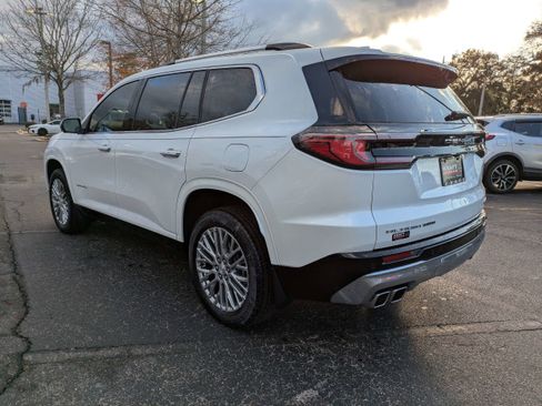 Used 2025 GMC Acadia Denali w/ LPO, Floor Liner Package image 6