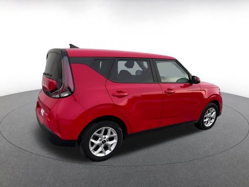 Used 2025 Kia Soul LX w/ LX Technology Package image 13