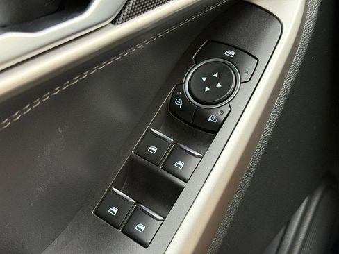 Certified 2023 Ford Explorer XLT w/ Equipment Group 202A image 20