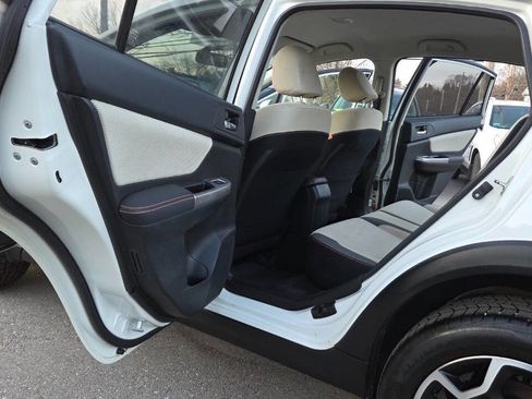 Used 2017 Subaru Crosstrek 2.0i Premium image 30