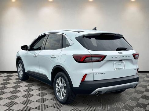 Used 2023 Ford Escape Active w/ Tech Pack #1 AWD/4WD image 5