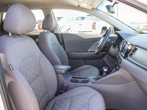 Used 2019 Kia Niro LX FWD image 15