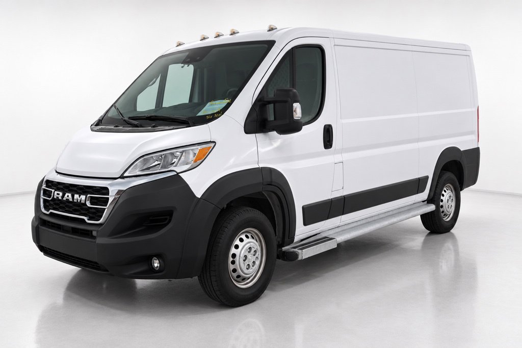 Used 2025 RAM ProMaster 2500 w/ U-Haul Equipment Group FWD image 4