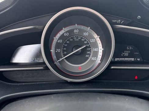 Used 2014 MAZDA MAZDA3 i Touring w/ Technology Package FWD image 16