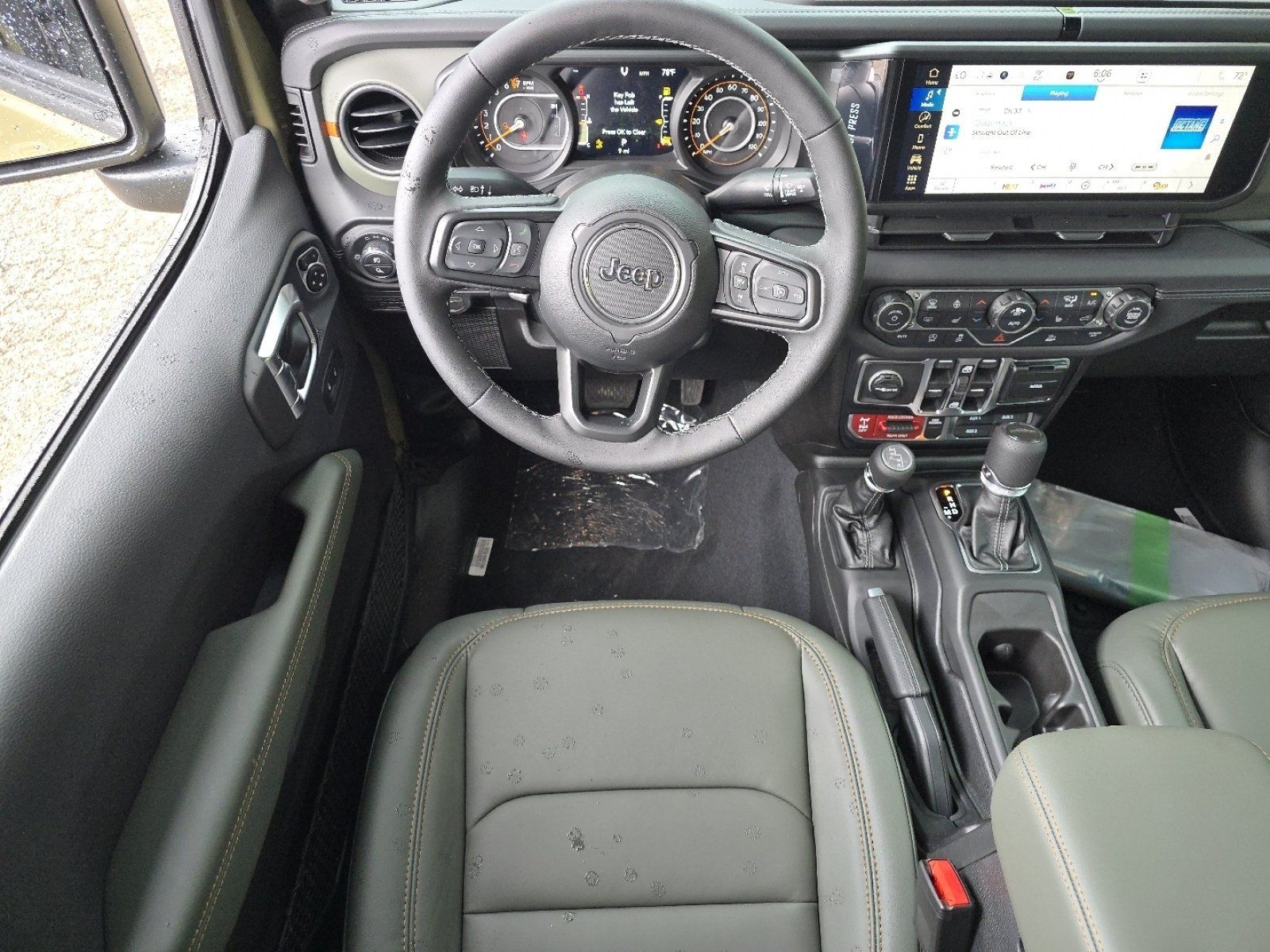 New 2026 Jeep Gladiator Mojave AWD/4WD image 13