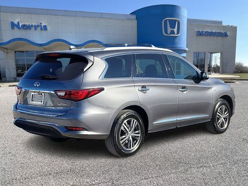 Used 2019 INFINITI QX60 Luxe w/ Essential Package image 4