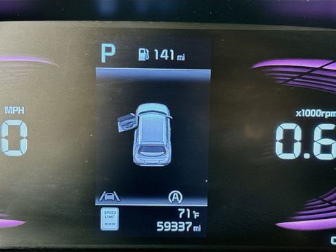 Used 2023 Kia Soul LX w/ LX Technology Package FWD image 15