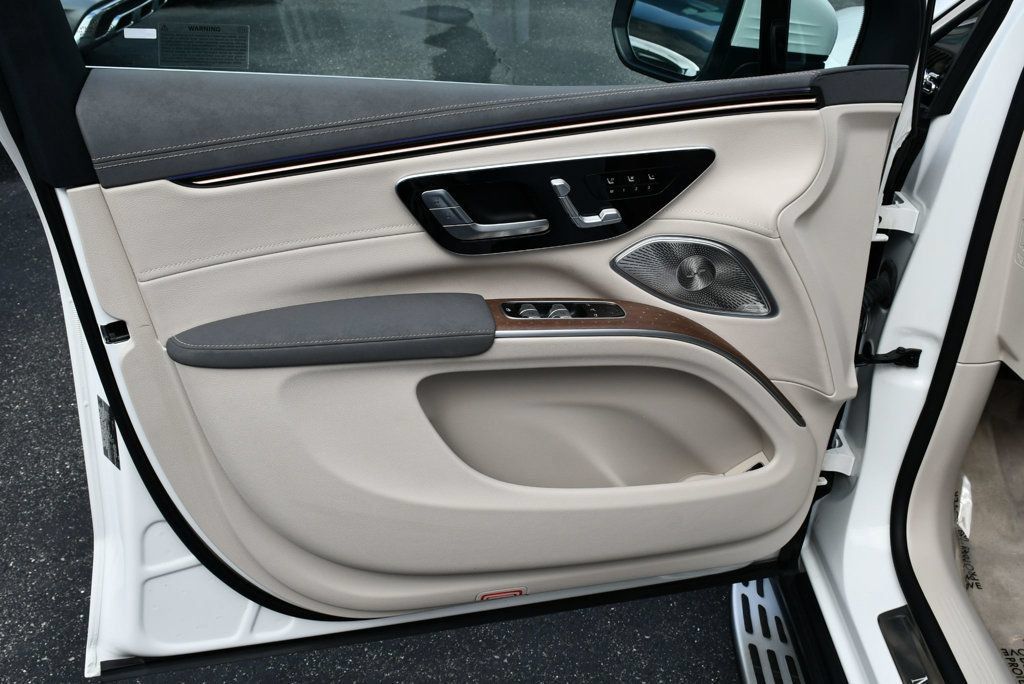 Used 2023 Mercedes-Benz EQS 450+ SUV image 11